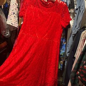 Red A-Line Midi Dress with Crew Neck and Short Sleeves